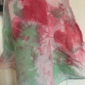 Bandana -tie dyed red and green - great hair accessory new